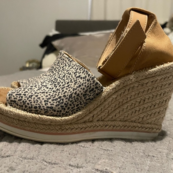 TOMS Women's Espadrilles with Animal Print and Tan Accents - Picture 2 of 4